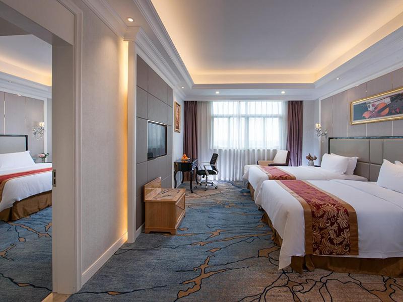 Vienna International Hotel Guangzhou Shijin Exterior photo