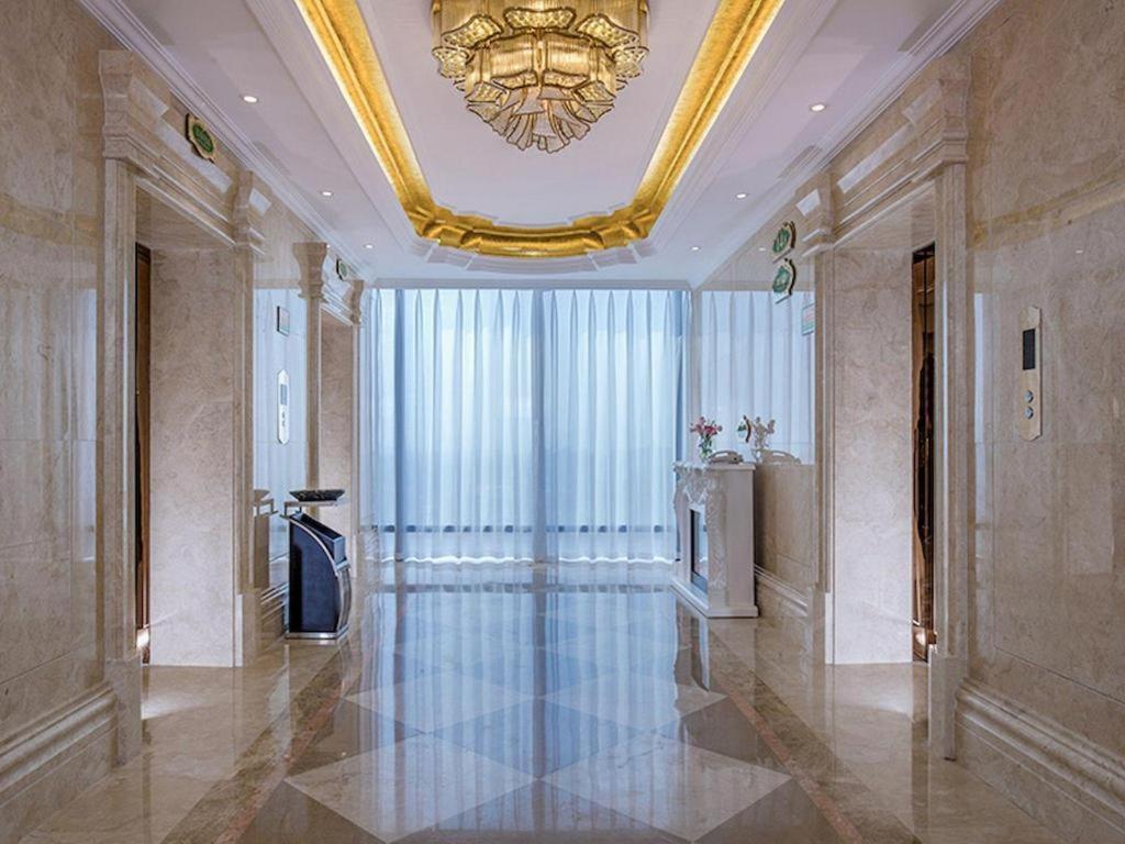 Vienna International Hotel Guangzhou Shijin Exterior photo